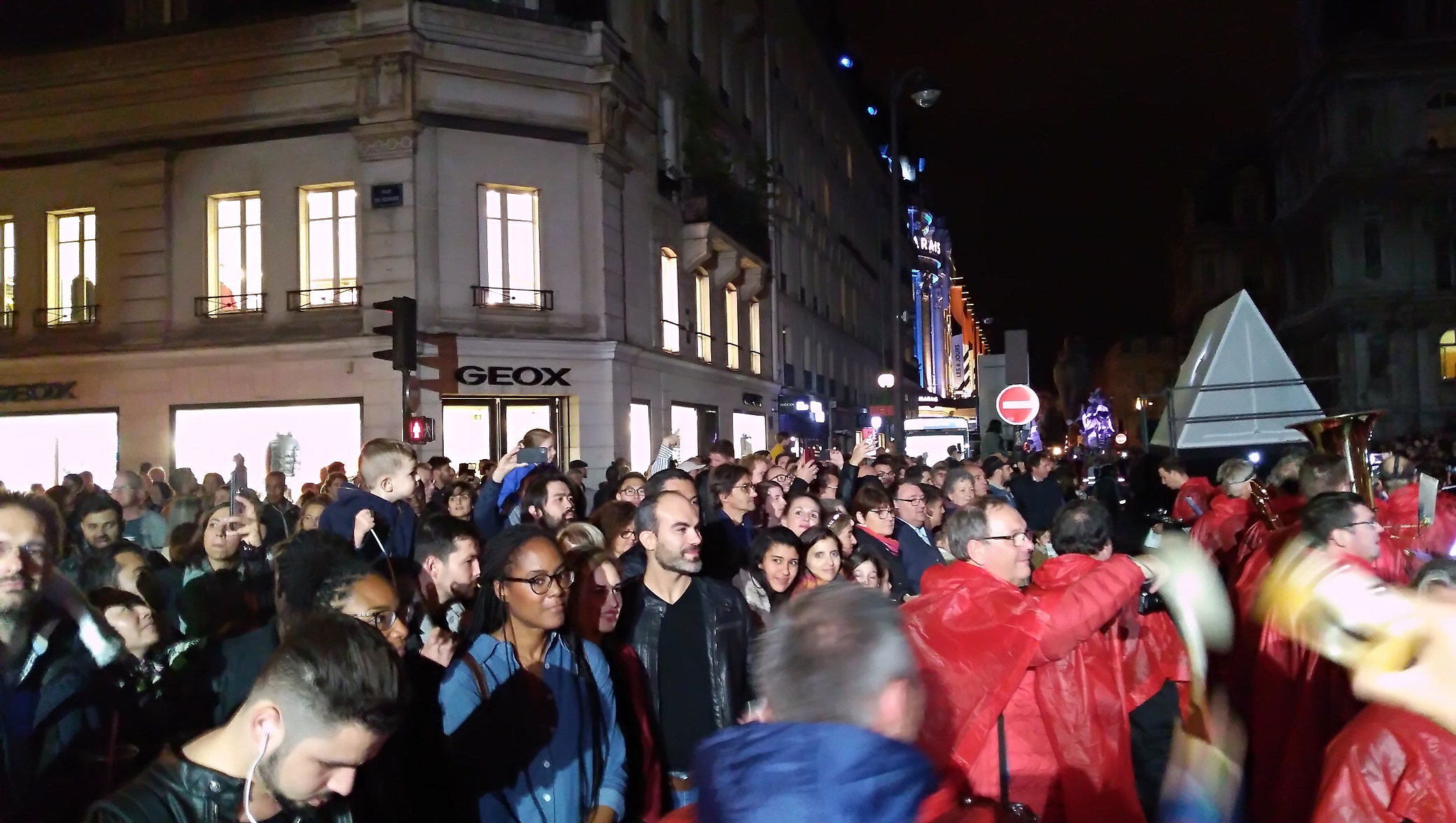 Nuit Blanche Paris 12/18