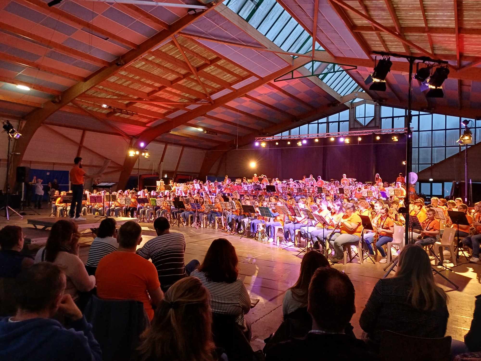 Mass band 16 mars 25